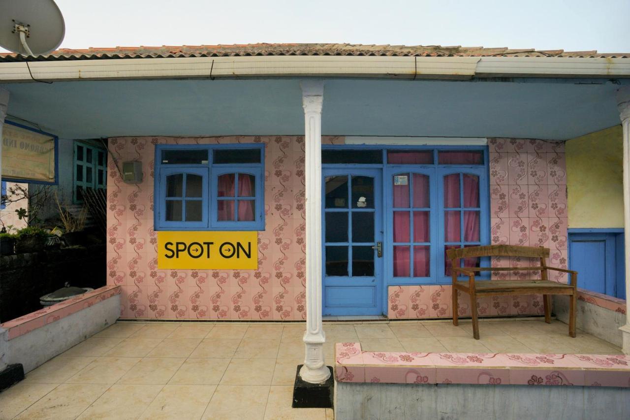 Spot On 2126 Bromo Indah Homestay Probolinggo Eksteriør billede